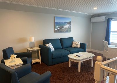 Cozy living room arrangement.
